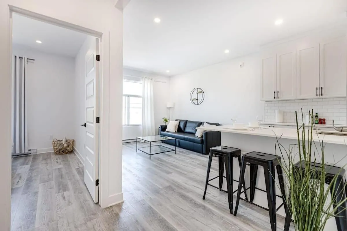 M11 Neat & Spacious 1Br In Heart Of Plateau Mtl Montreal