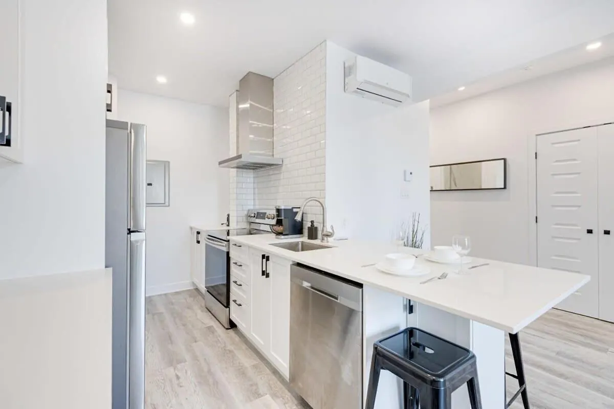 M11 Neat & Spacious 1Br In Heart Of Plateau Mtl Montreal Canada